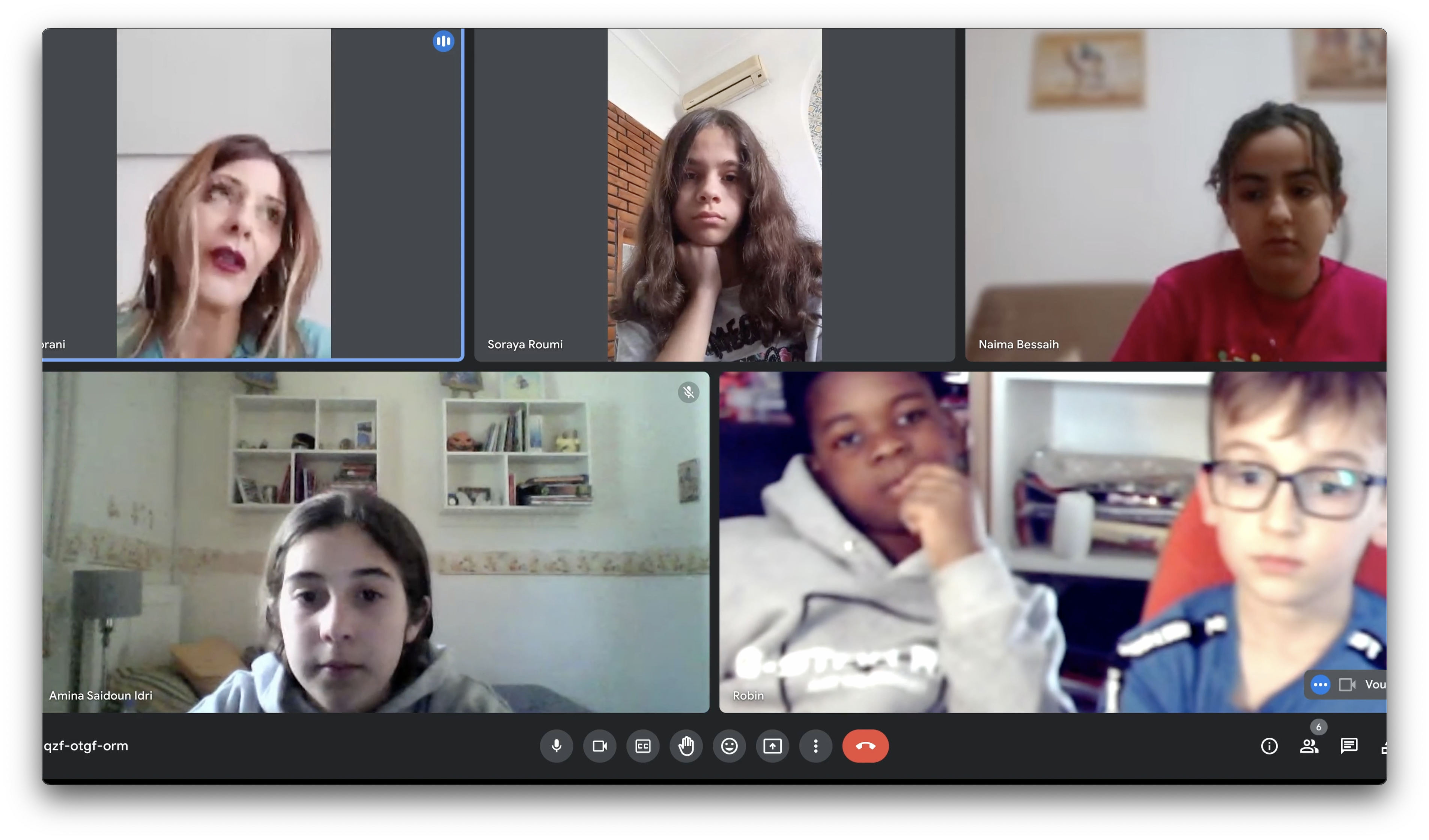 You are currently viewing CréaFest 2023 : interview de Nathalie Abdelkader Korani et ses élèves de la Petite Ecole d’Hydra à Alger